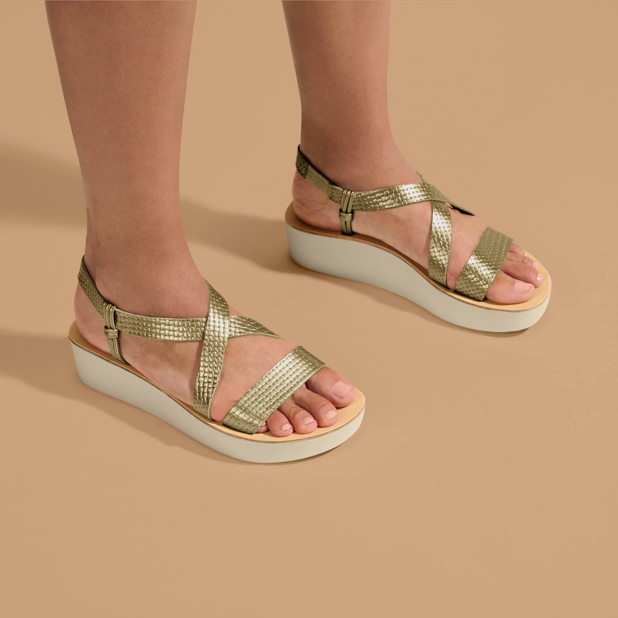 'Ōnohi Strappy - Bubbly / White Sand