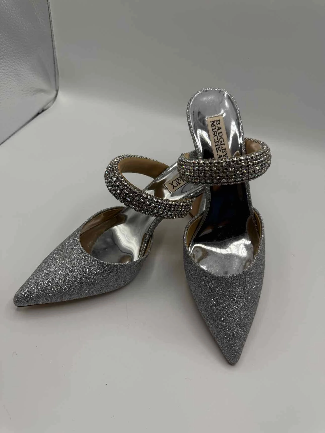 Badgley Mischka Silver Size 8 Sadiya Jeweled Kitten Heels