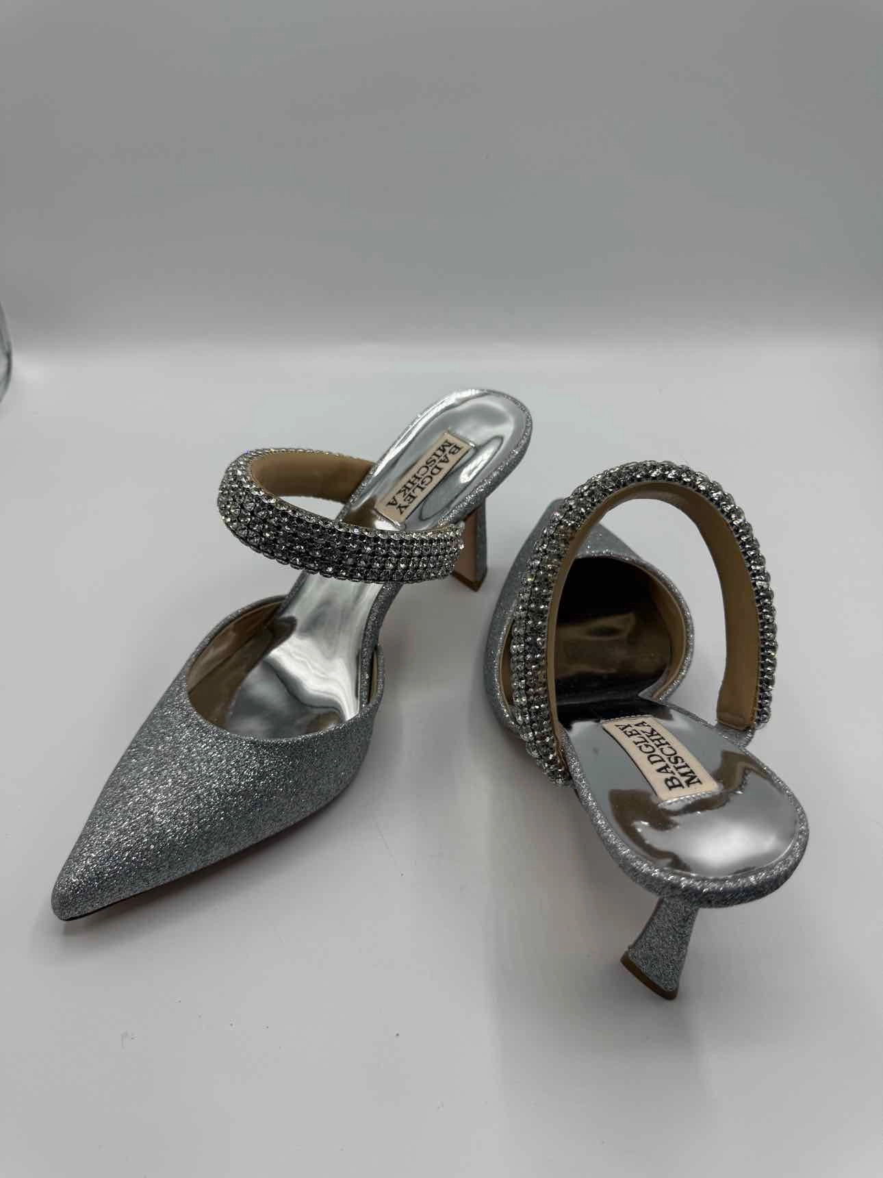 Badgley Mischka Silver Size 8 Sadiya Jeweled Kitten Heels
