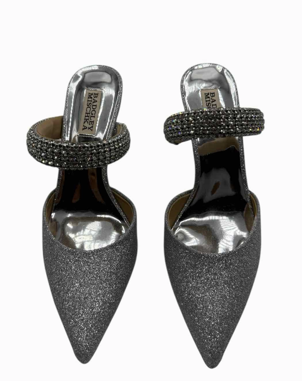 Badgley Mischka Silver Size 8 Sadiya Jeweled Kitten Heels