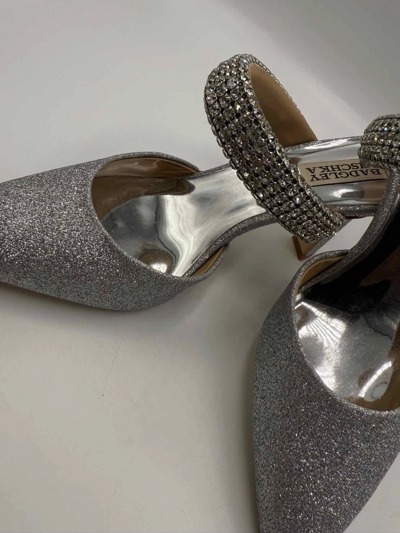 Badgley Mischka Silver Size 8 Sadiya Jeweled Kitten Heels