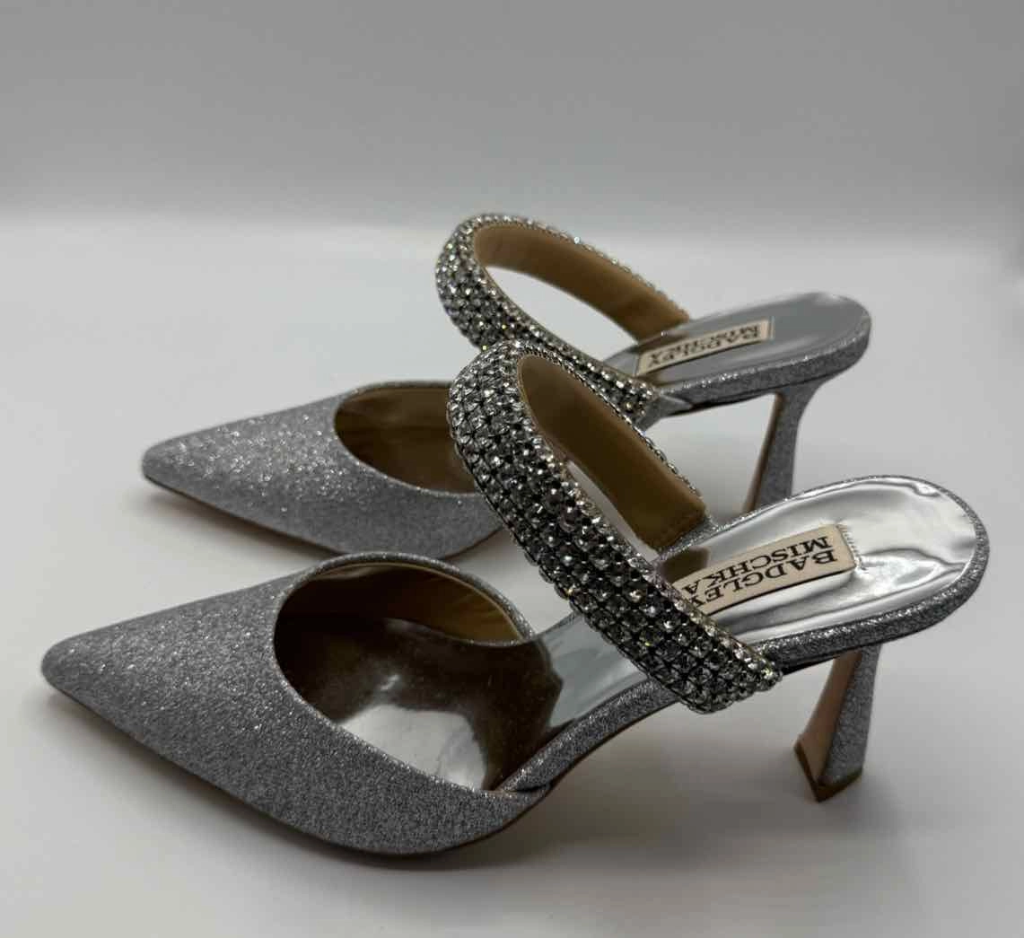 Badgley Mischka Silver Size 8 Sadiya Jeweled Kitten Heels