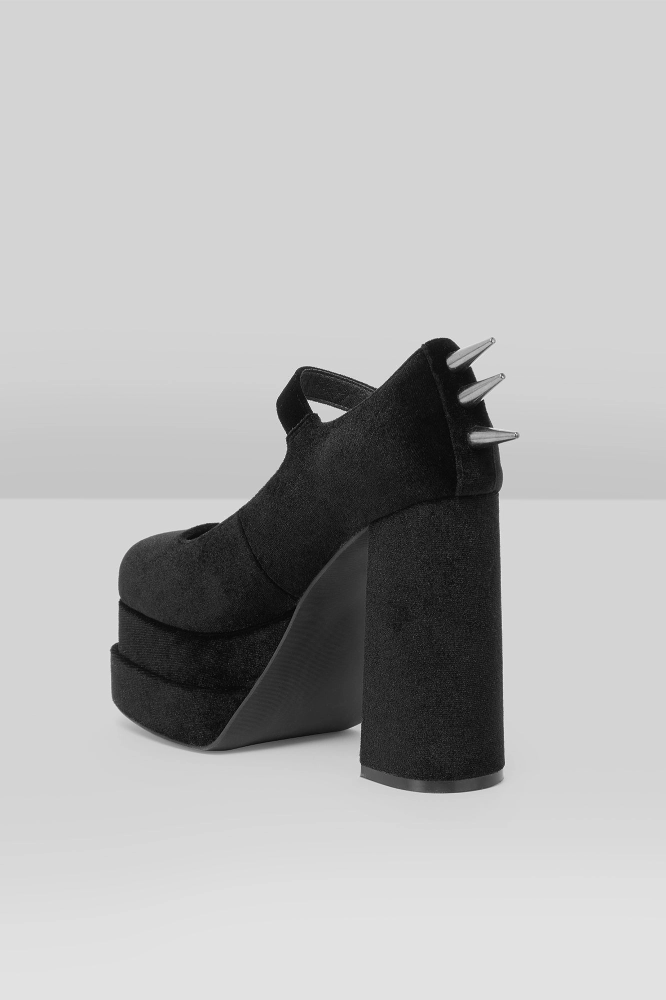 Basilisks Pumps - Resurrect