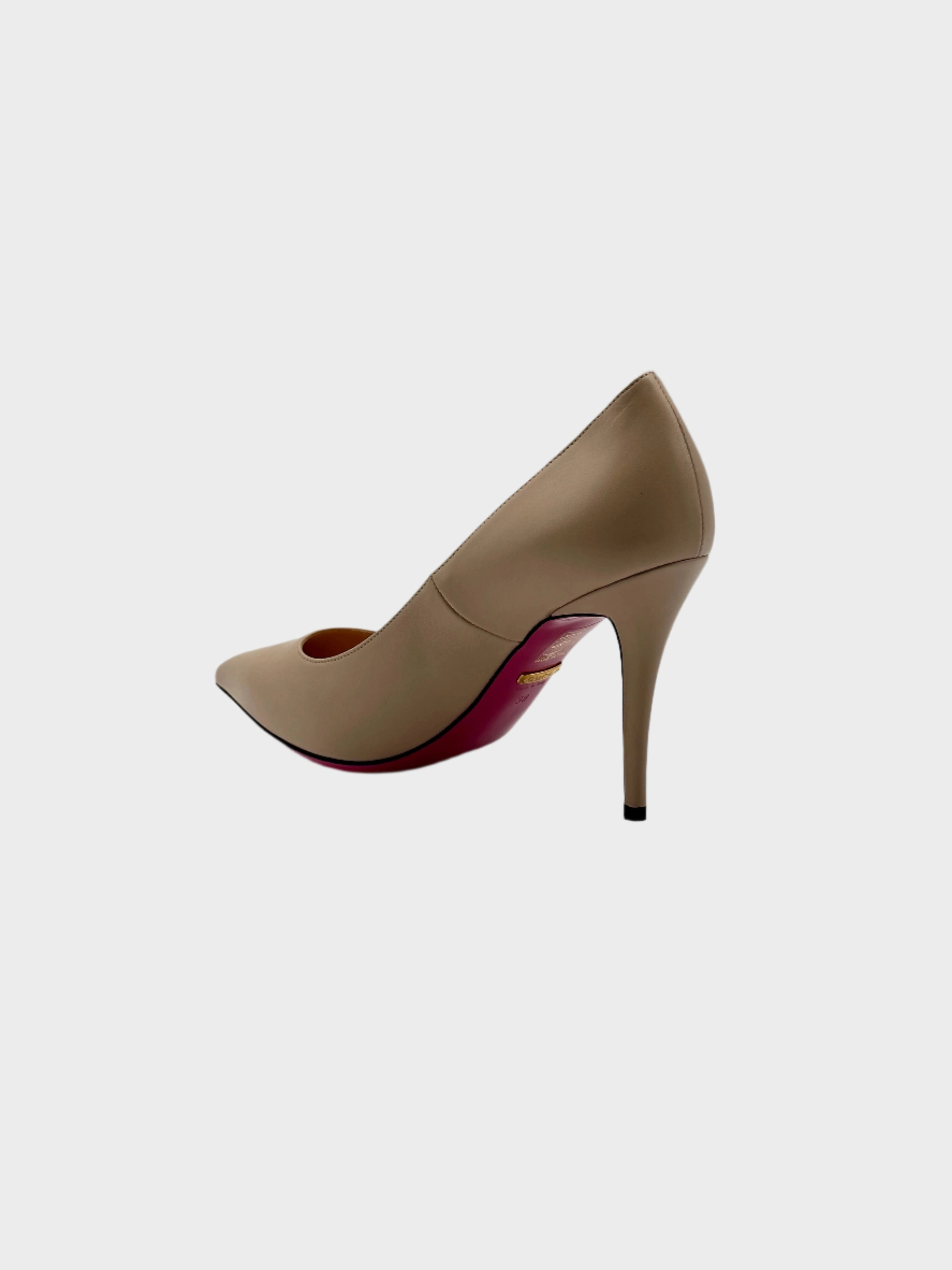 Beige Décolleté