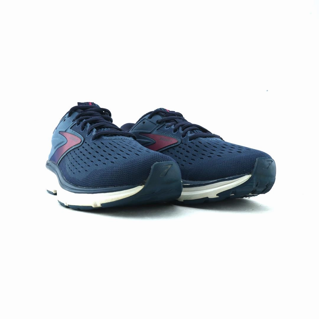 BROOKS DYAD 11