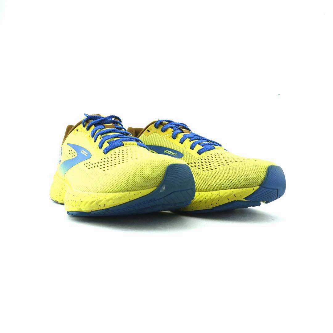 BROOKS LAUNCH 8