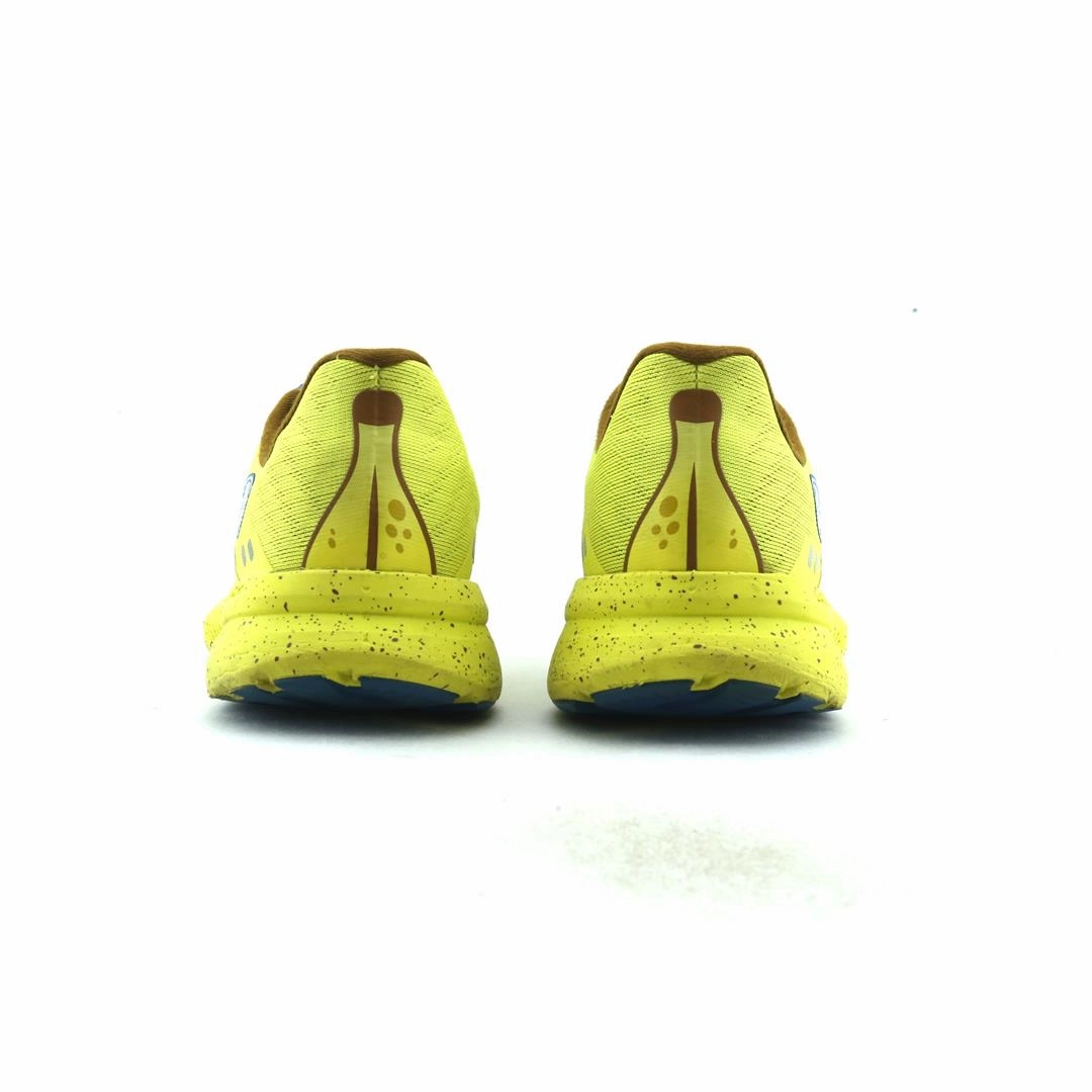 BROOKS LAUNCH 8