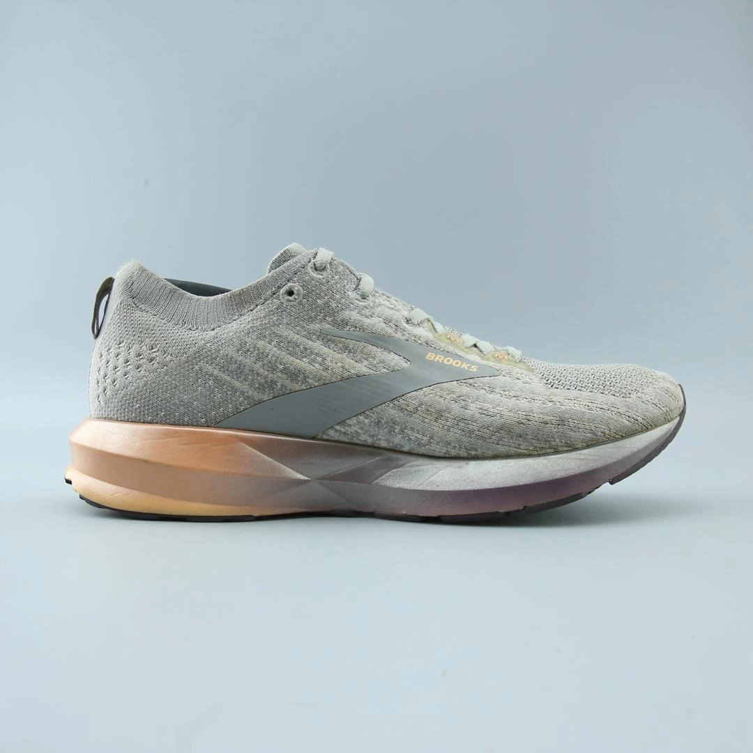 BROOKS LEVITATE 3