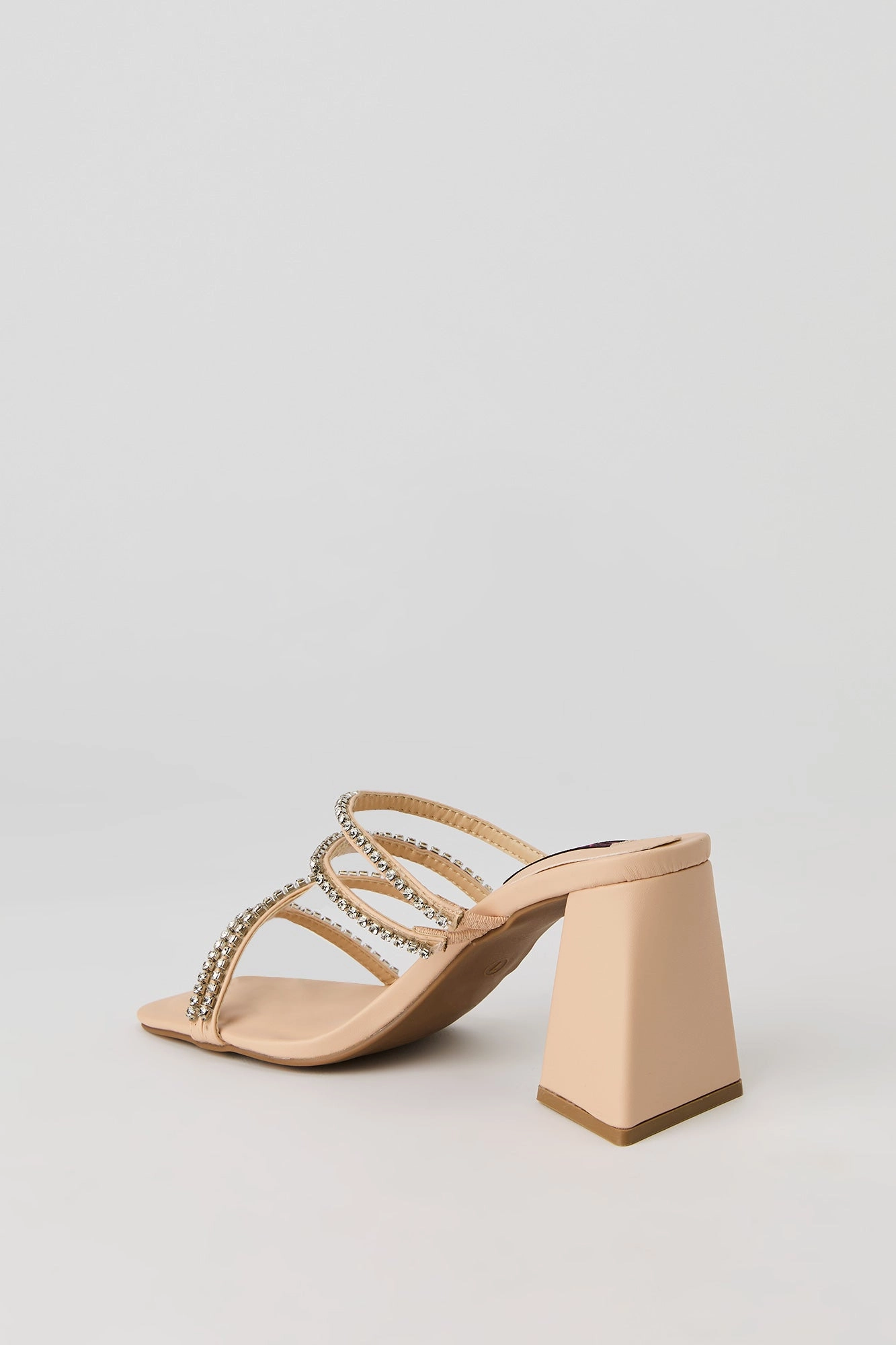 Chaussures à talon carré et lanière garnie de pierres du Rhin