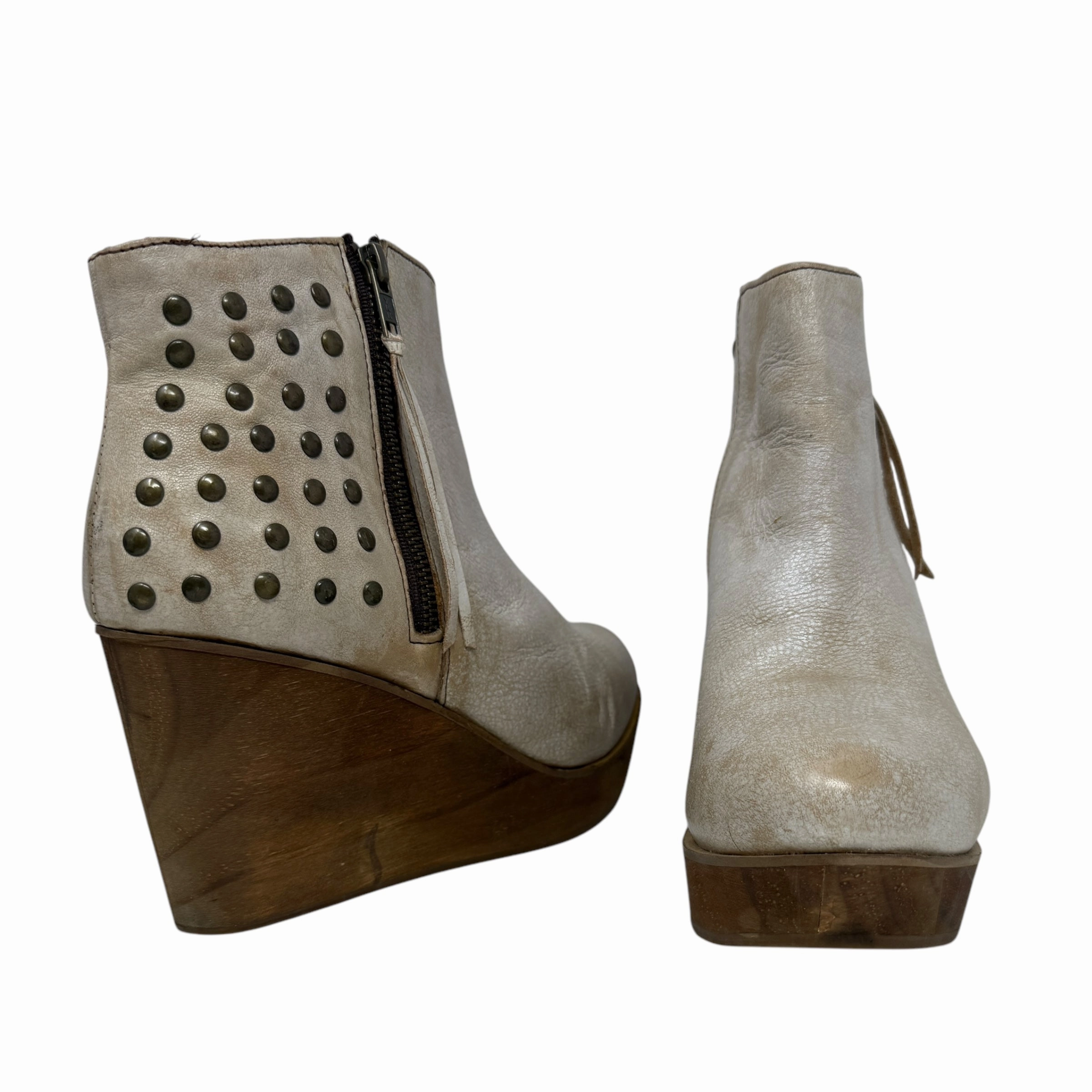 Cobbler Series Ghent Studded Bootie By Bed Stu In Nectar Luxe, Size: US 9.5/EU 39.5