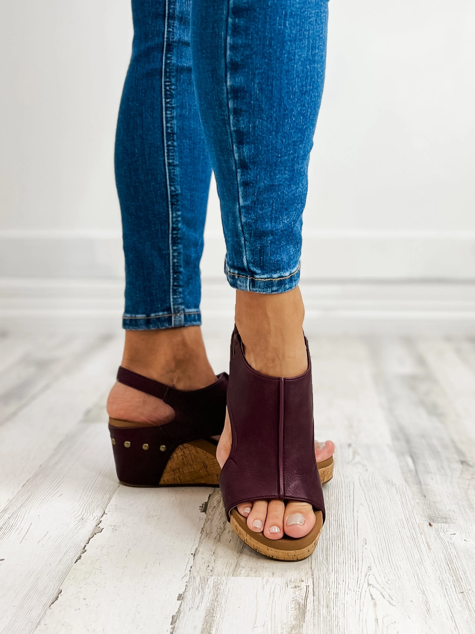 Corkys Carley BURGUNDY SMOOTH Wedge Sandal
