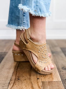 Corkys Docie Doe Wedges in Caramel