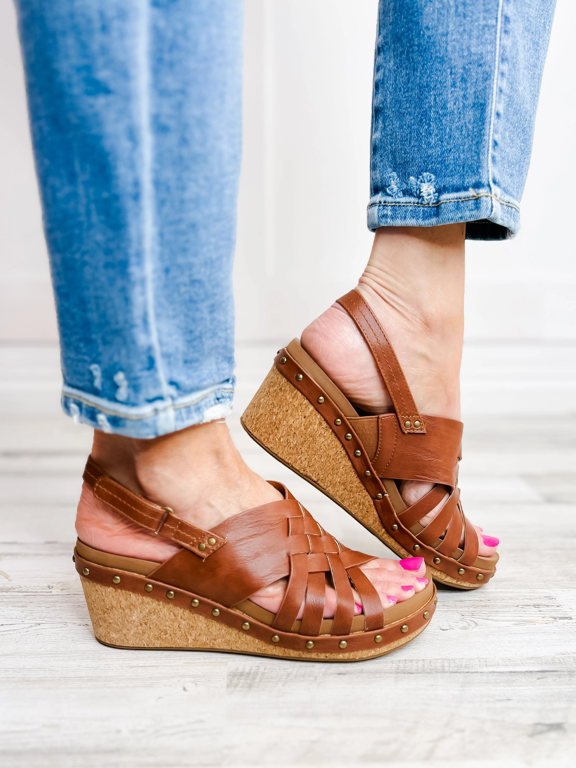 Corkys Dream Weaver Wedges in Tobacco