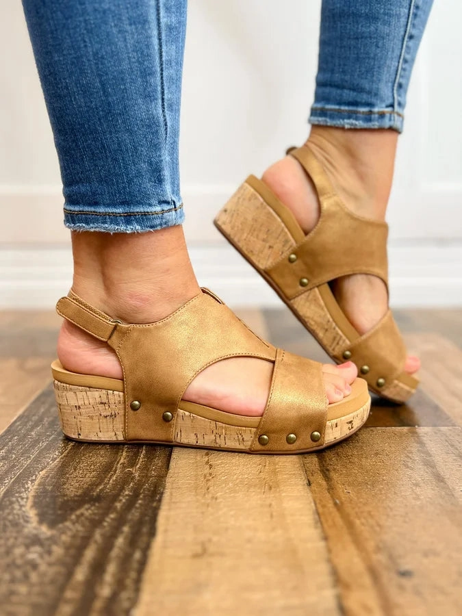 Corkys Refreshing Wedge Sandal in Brown