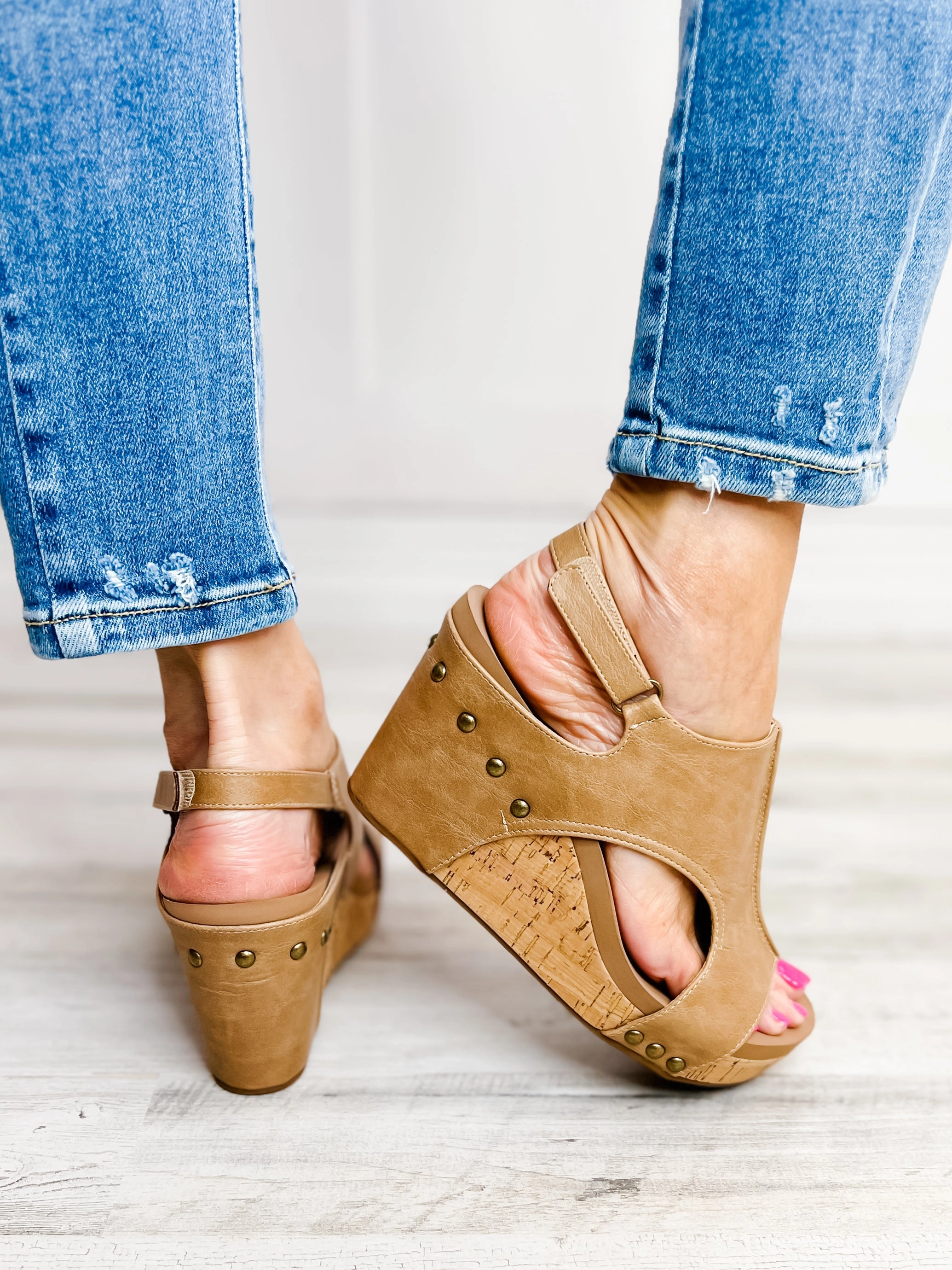 Corkys Tiffanee Taupe Smooth Wedge Sandal