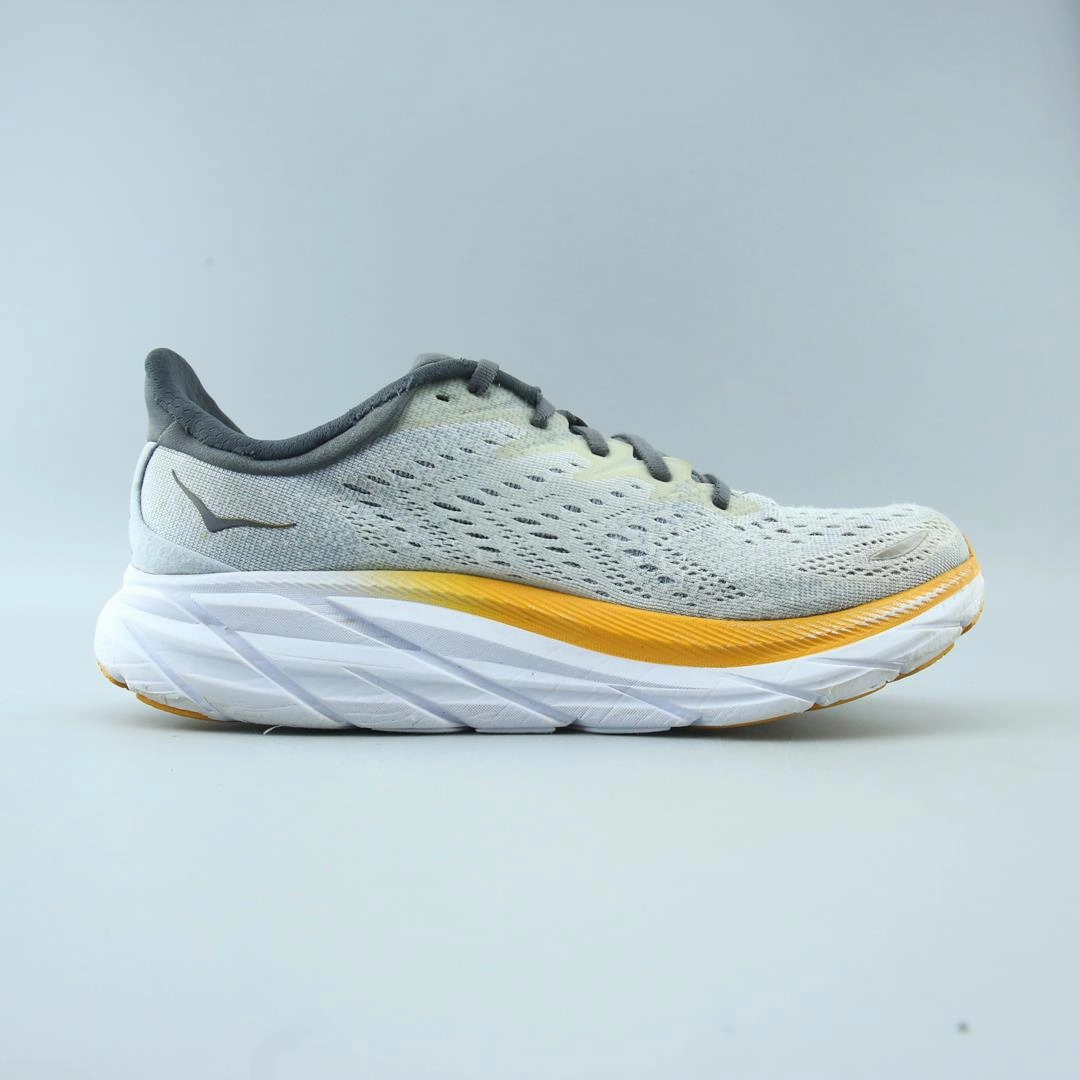 HOKA ONE ONE CLIFTON 8
