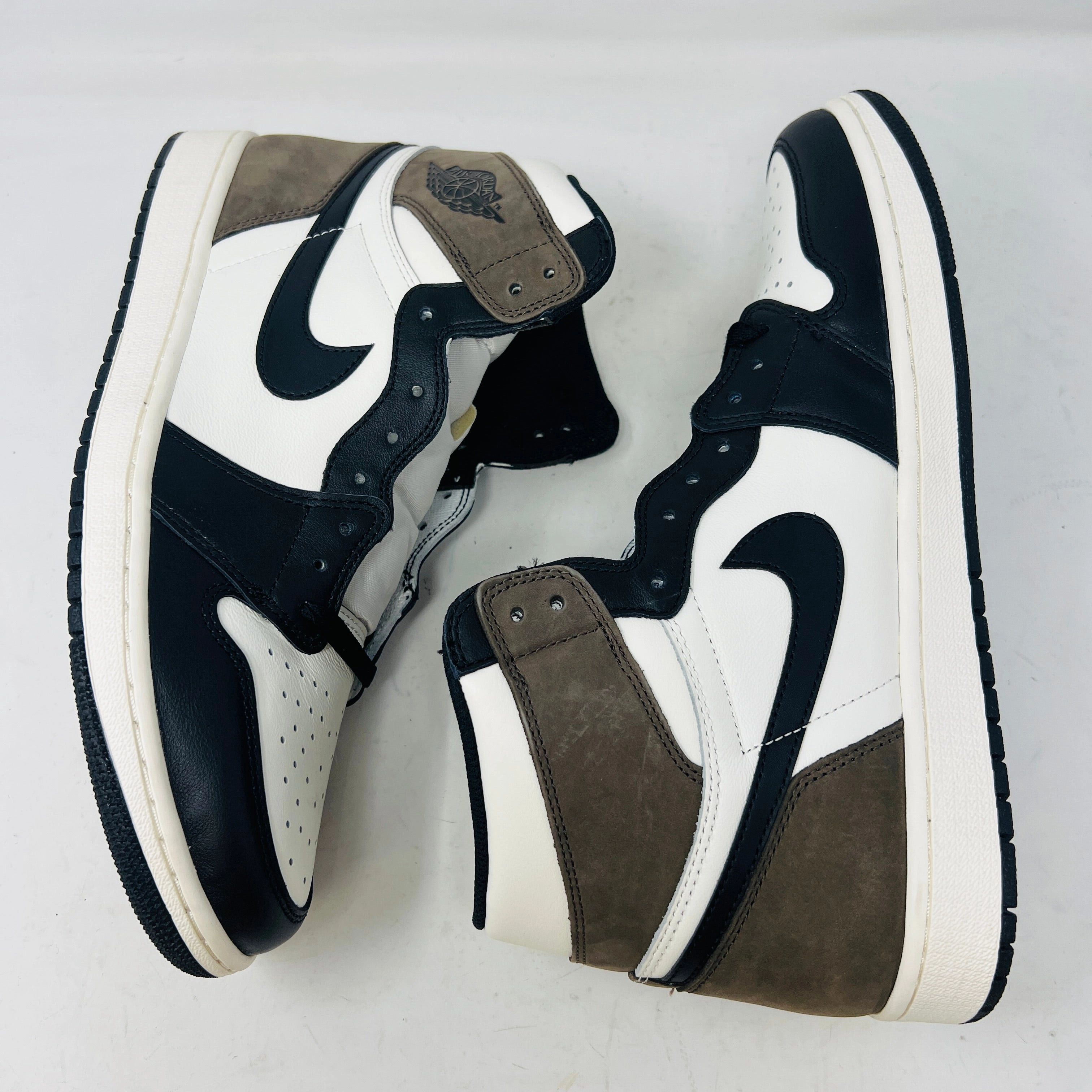 Jordan 1 Retro High Dark Mocha