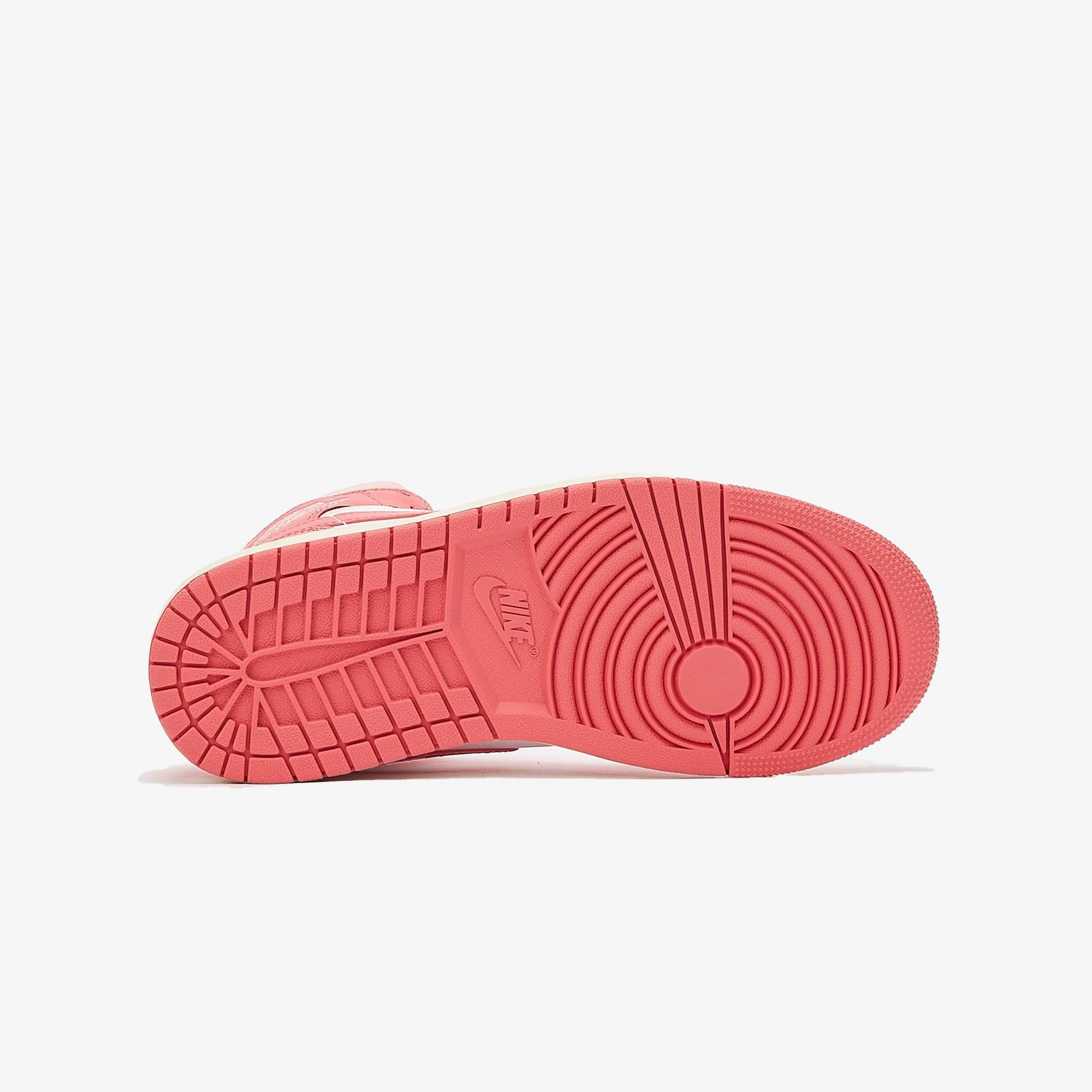 Jordan | AIR JORDAN 1 MID  { STRAWBERRIES/CREAM