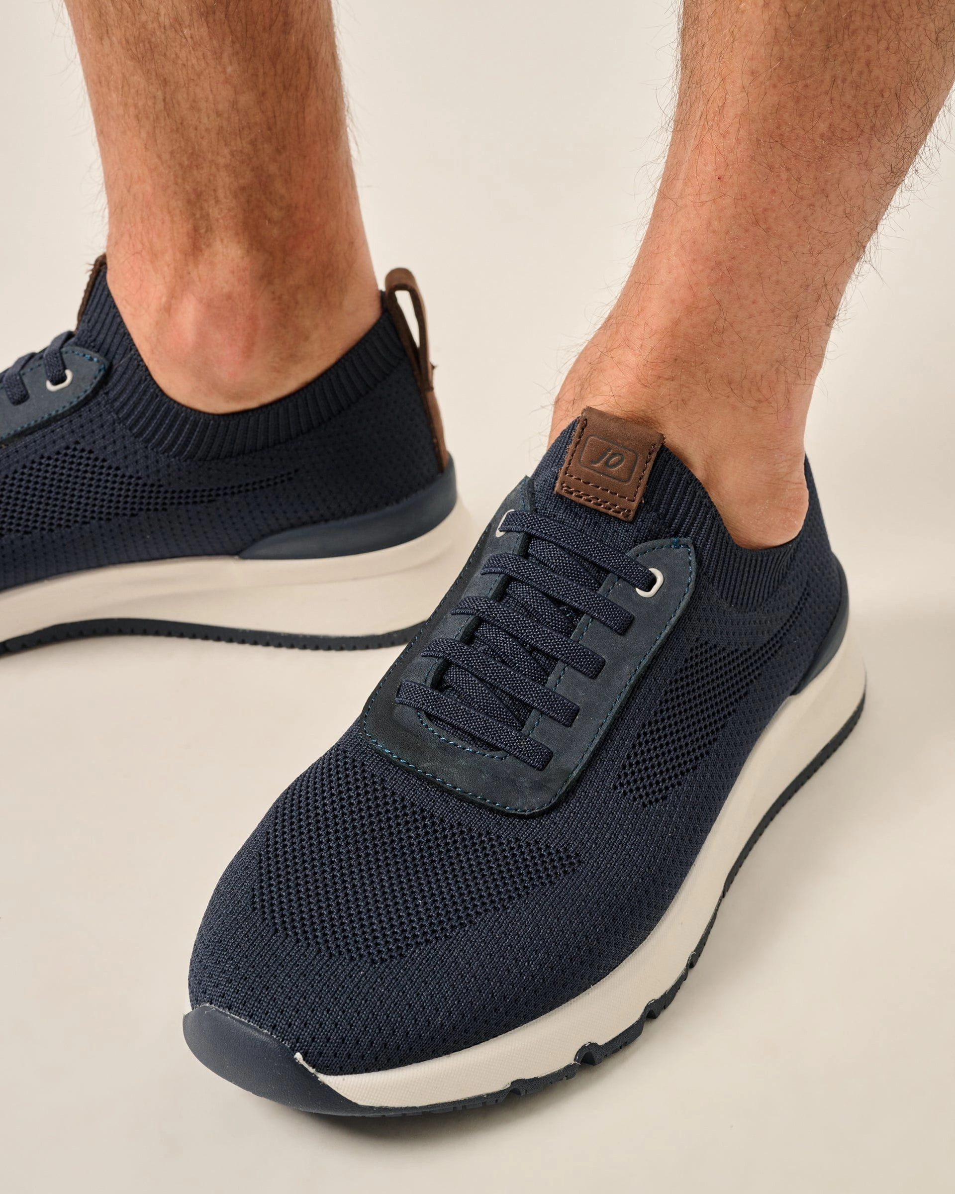 Knit Mesh Runner
