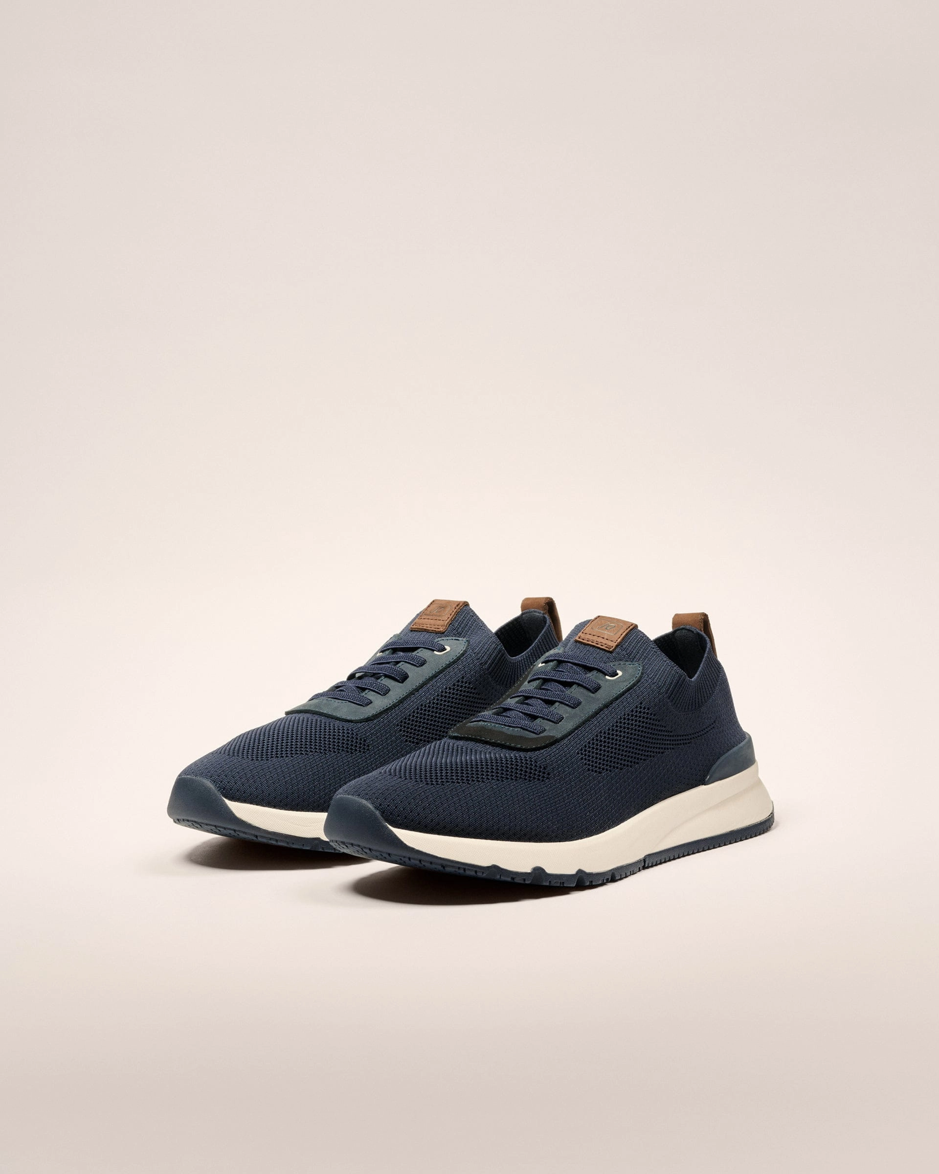 Knit Mesh Runner