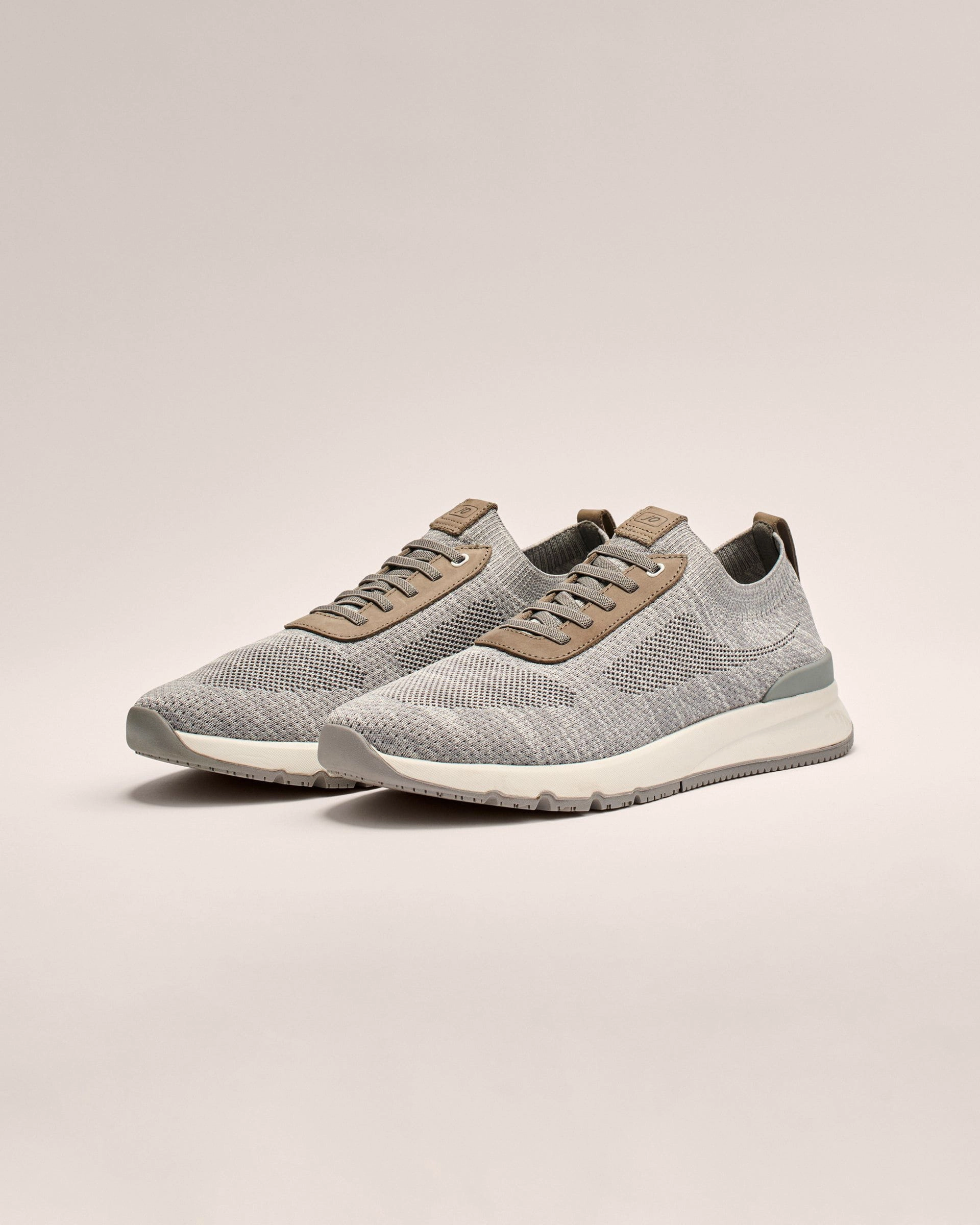 Knit Mesh Runner