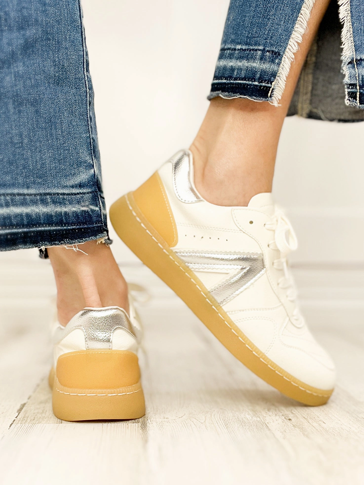 Mia Vesta Sneaker in White and Silver