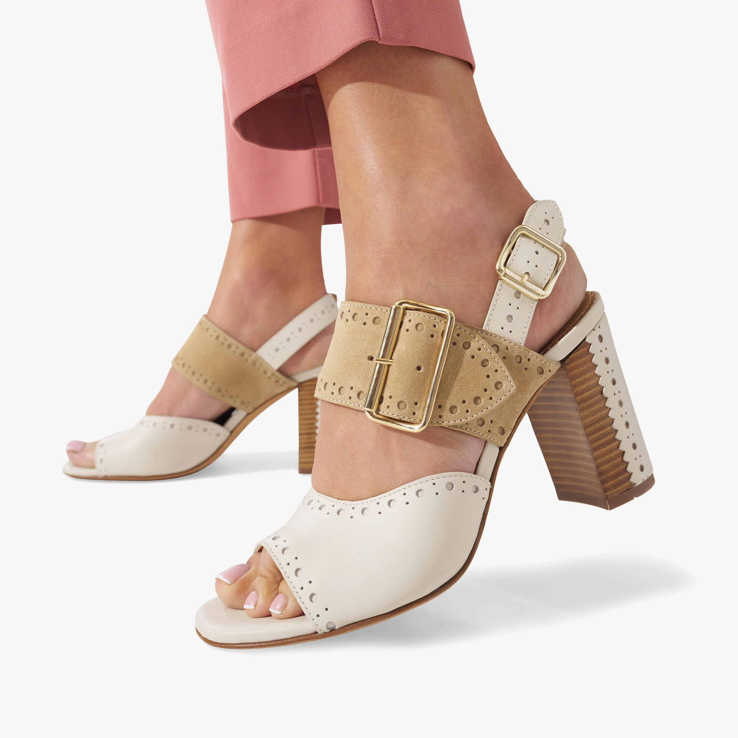 Ms. Nellie Sandal