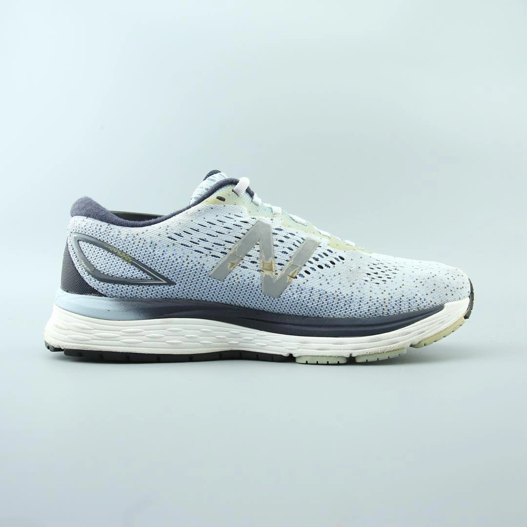 NEW BALANCE 880V9