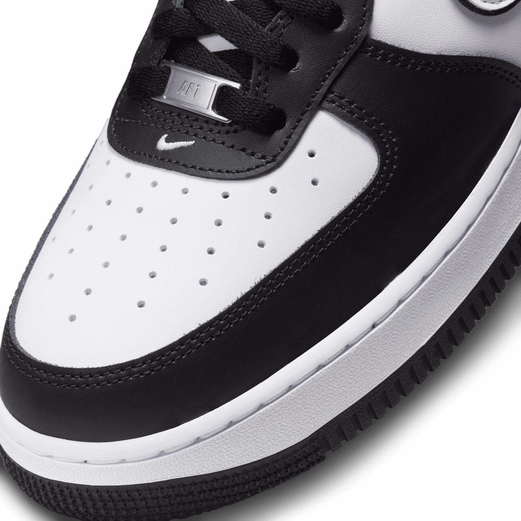 Nike Men's Air Force 1 '07 Shoes