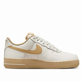 Nike Women's Air Force 1 ’07 Shoes