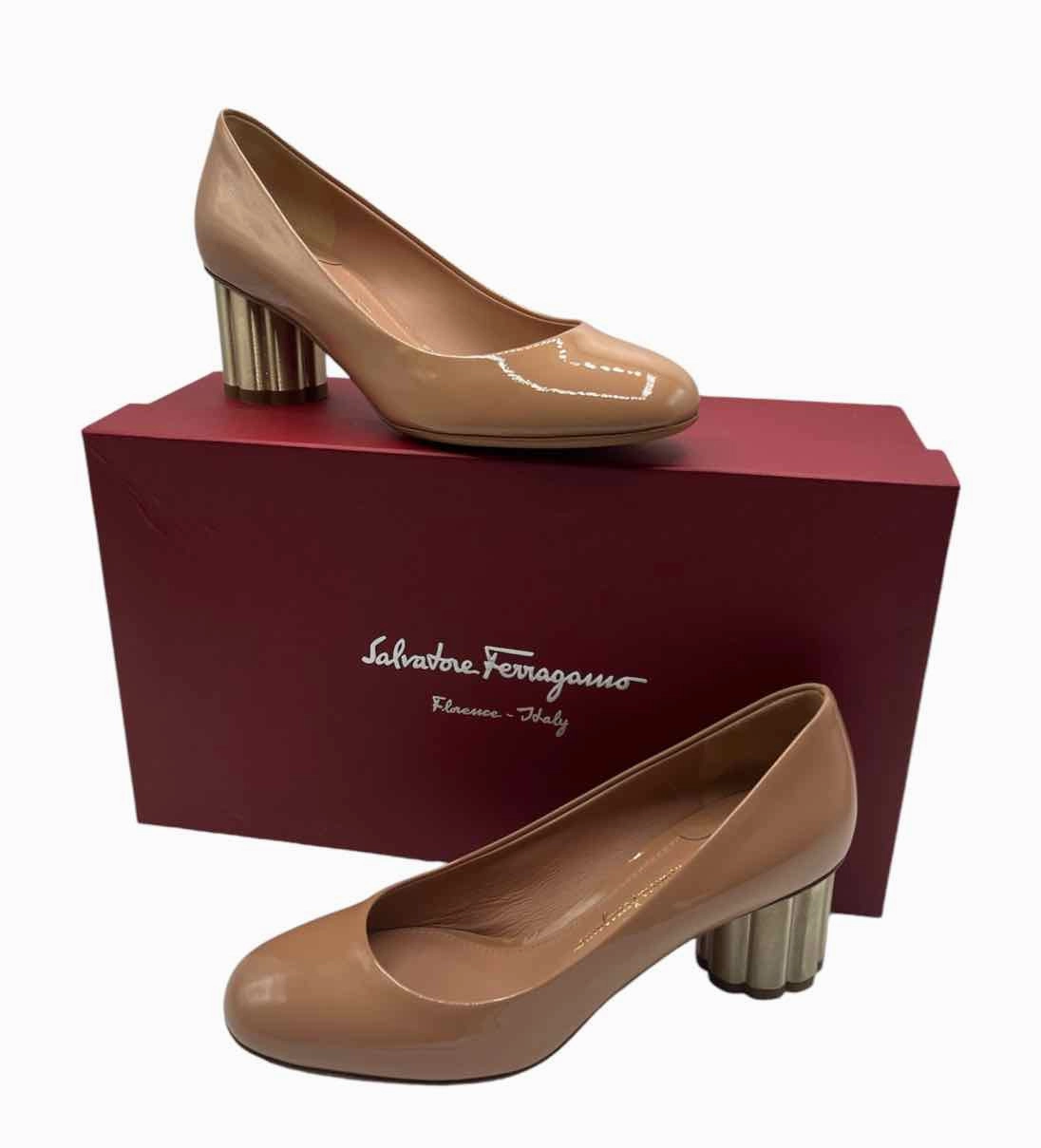 Salvador Ferragamo Nude Size 5 Shoes