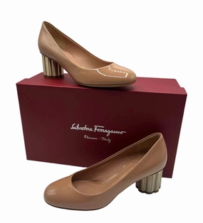 Salvador Ferragamo Nude Size 5 Shoes
