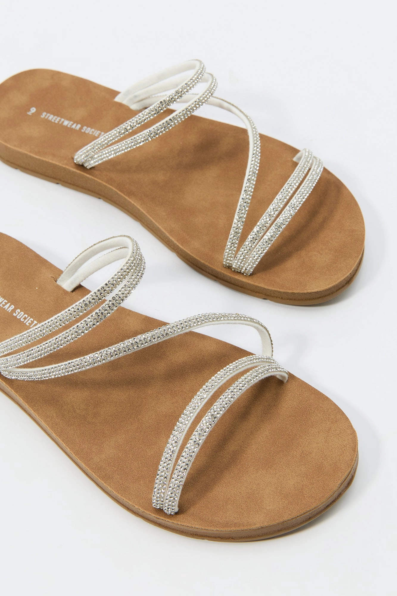 Sandales avec brides et pierres du Rhin