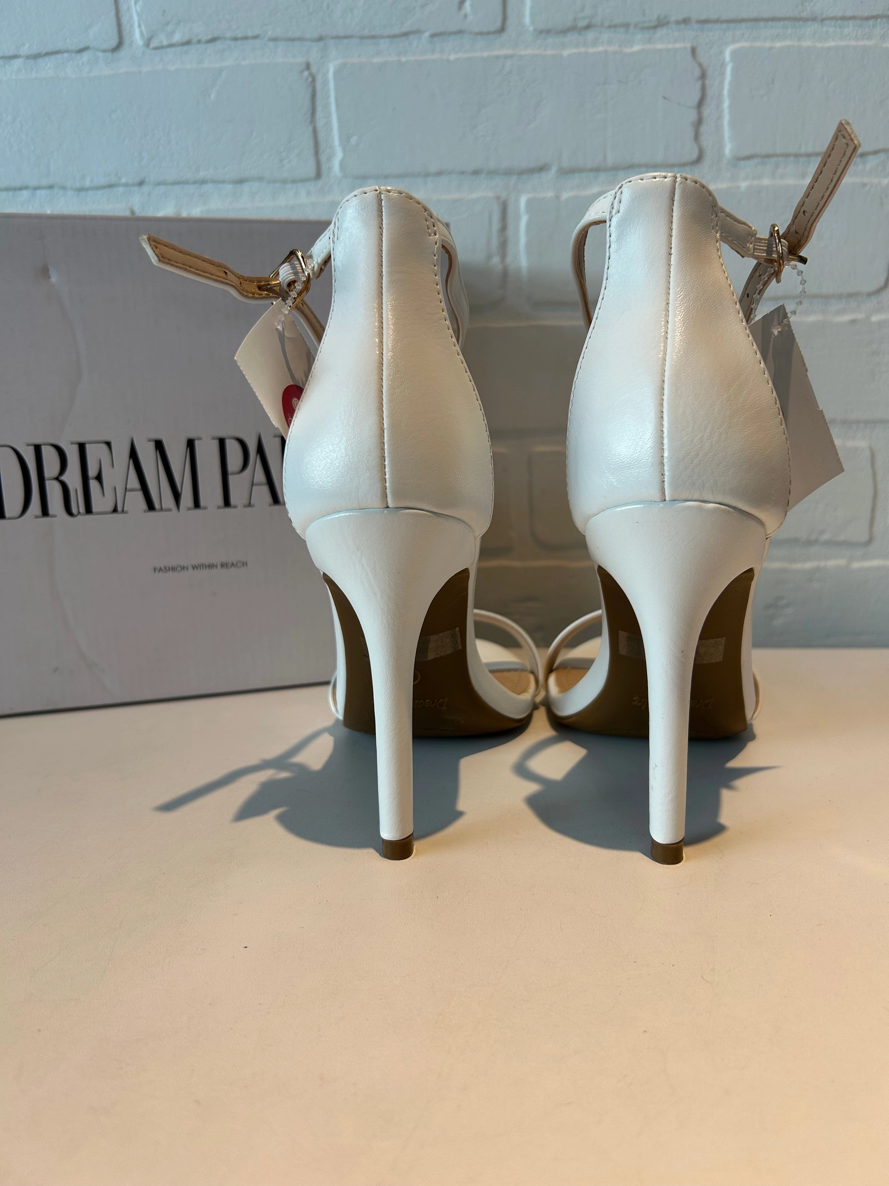 Sandals Heels Stiletto By Clothes Mentor In White, Size: 6