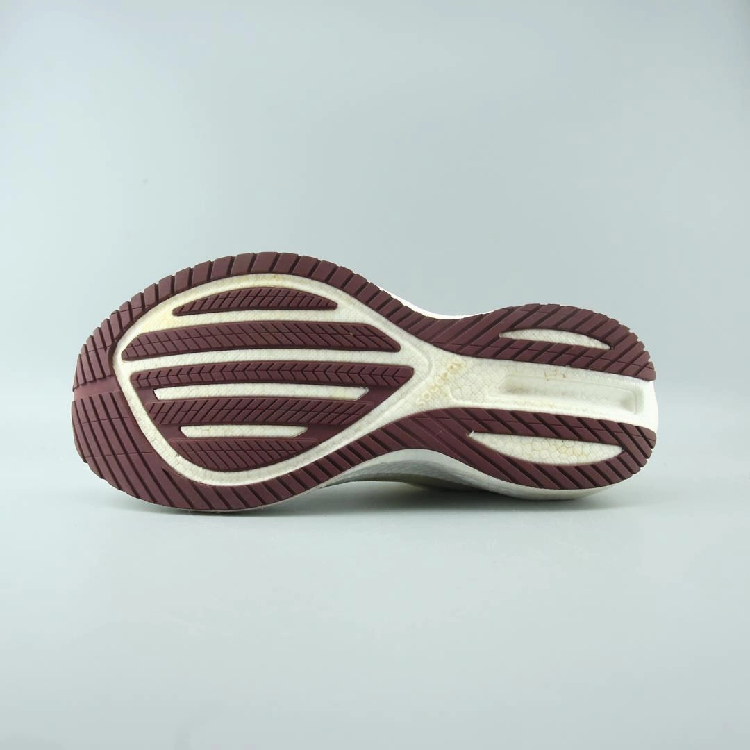 SAUCONY TRIUMPH 21
