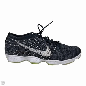 Shoes Athletic By Nike In Black & White, Size: 8.5