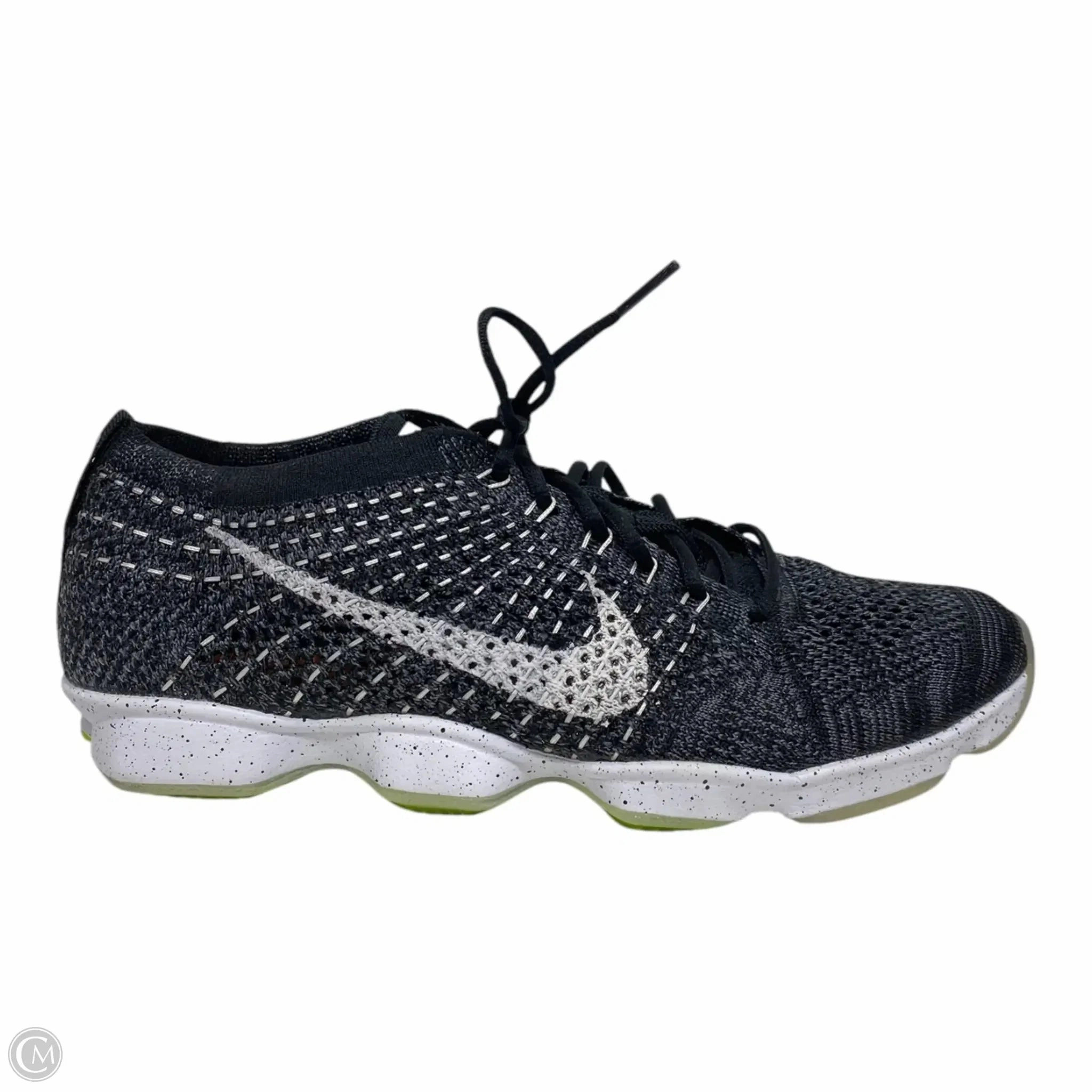 Shoes Athletic By Nike In Black & White, Size: 8.5