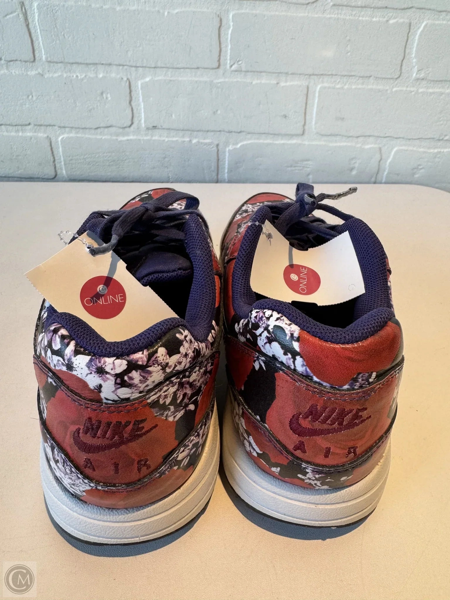 Shoes Athletic By Nike In Purple & Red, Size: 6