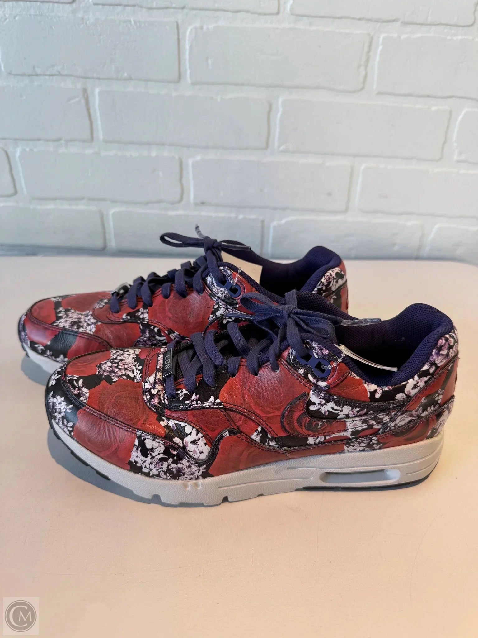 Shoes Athletic By Nike In Purple & Red, Size: 6