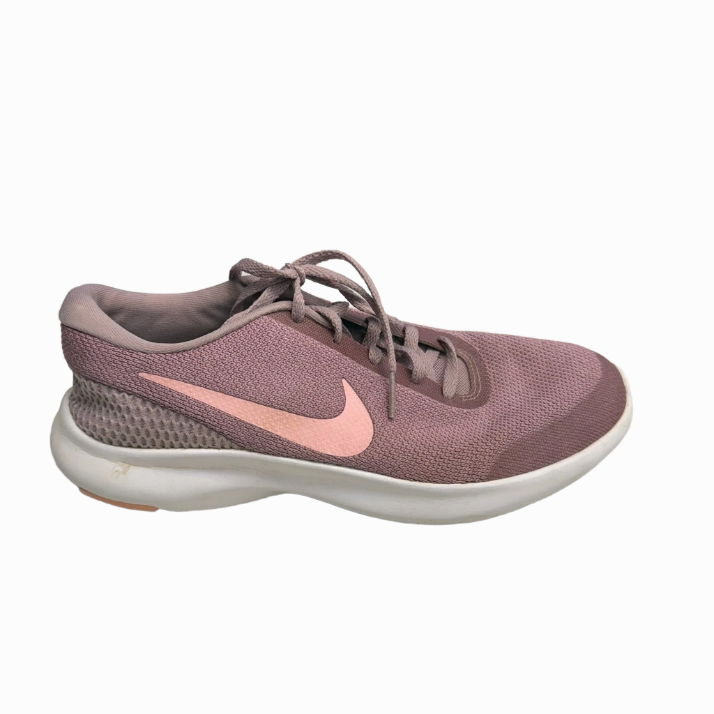 Shoes Athletic By Nike  Size: 8.5