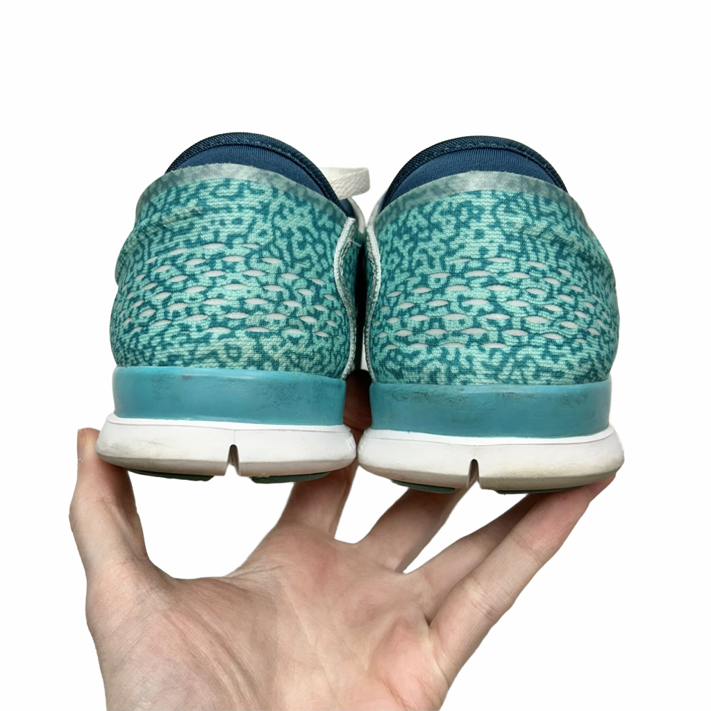Shoes Athletic By Nike  Size: 8.5