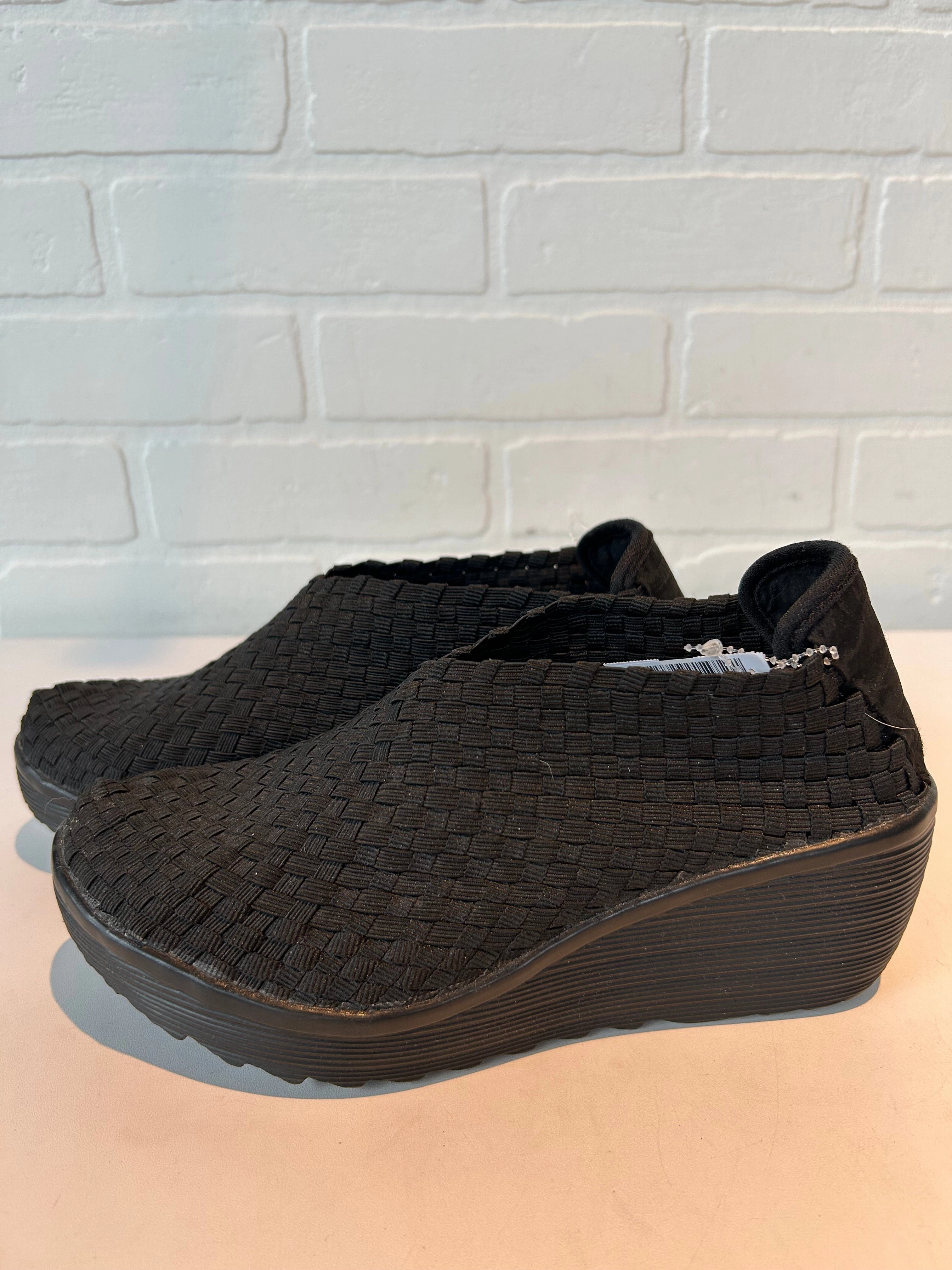 Shoes Heels Wedge By Clothes Mentor In Black, Size: 7.5
