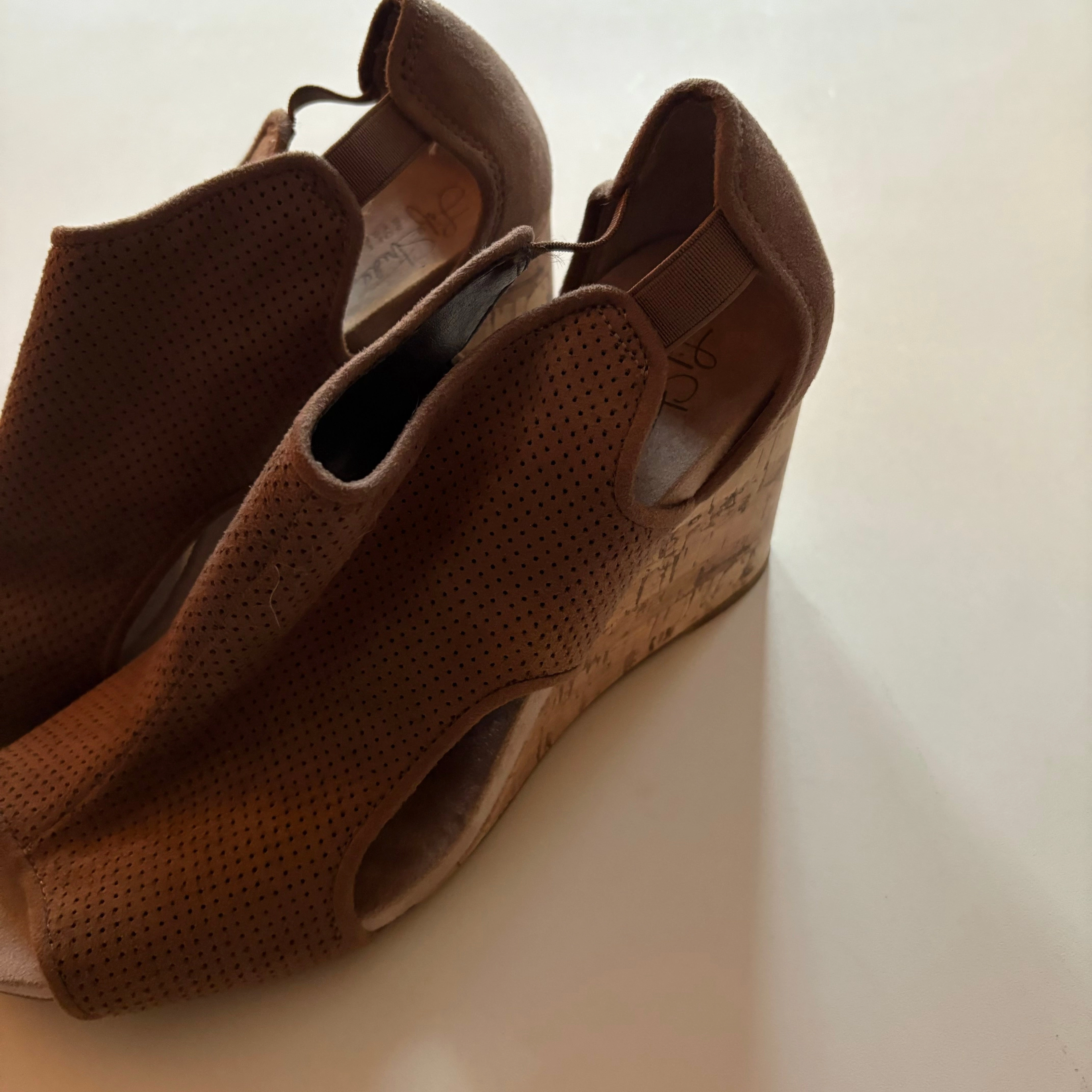 Shoes Heels Wedge By Life Stride In Taupe, Size: 9