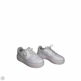 Shoes Sneakers By Nike In White, Size: 6