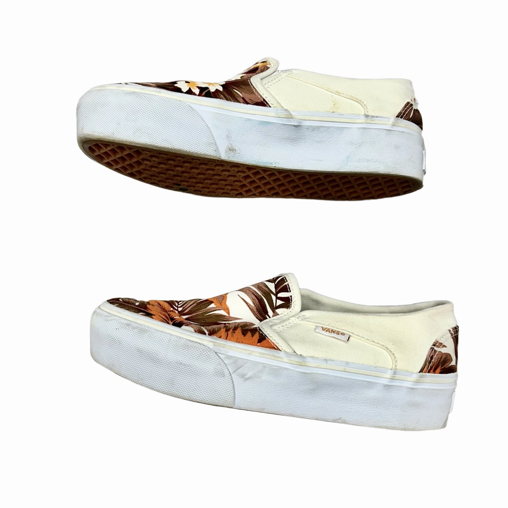 Shoes Sneakers By Vans  Size: 6