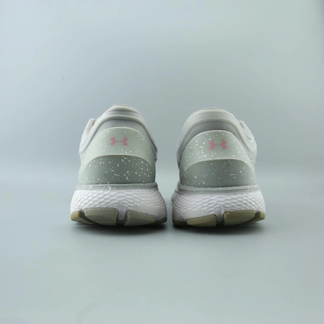 UNDER ARMOUR CHARGED ESCAPE 3