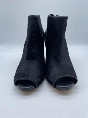 Women's Ann Tylor Heels. 8