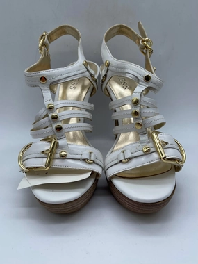 Women's Guess Sandals. 7