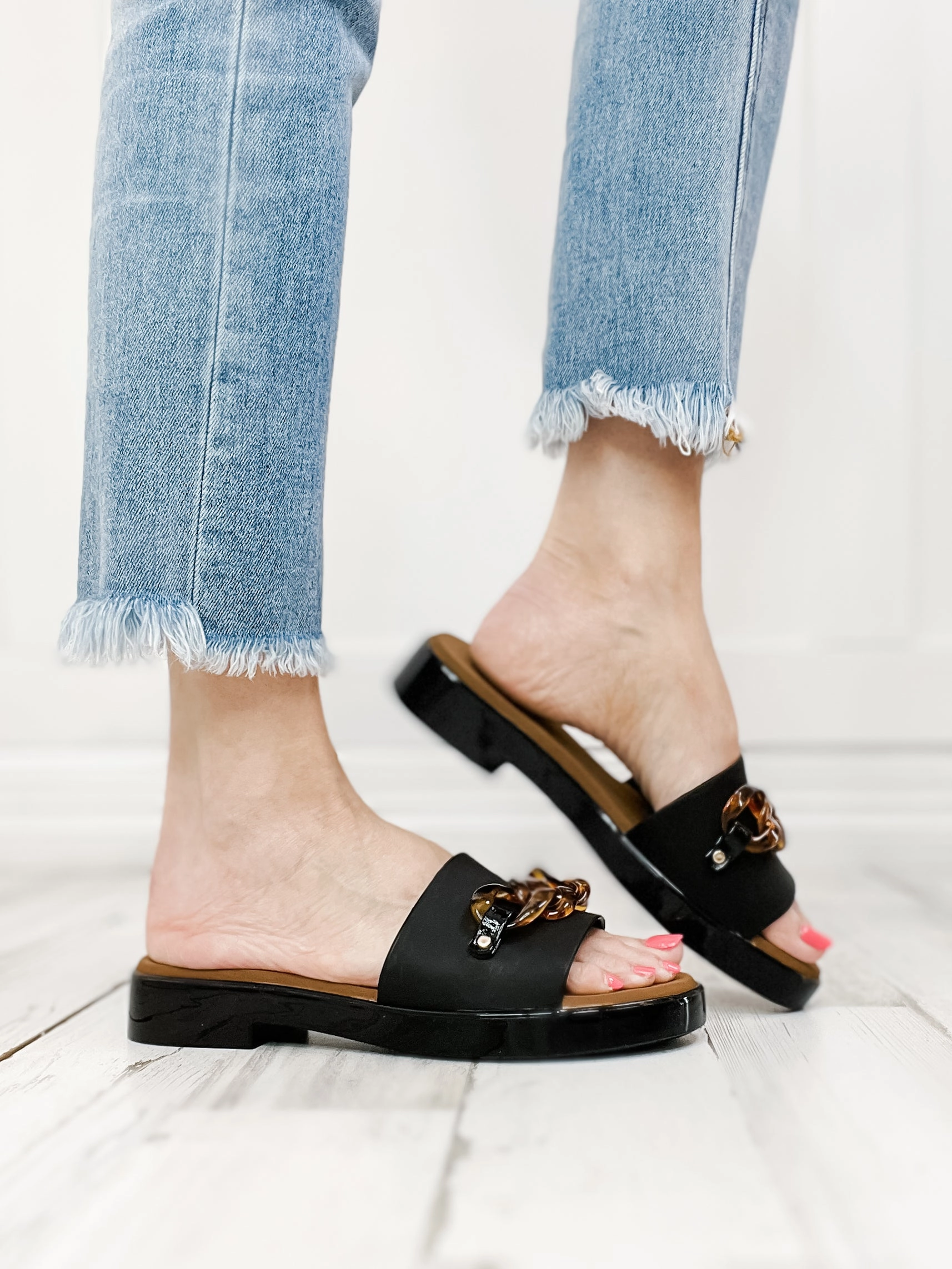 Yellowbox Aulani Jelly Slide Sandal in Black