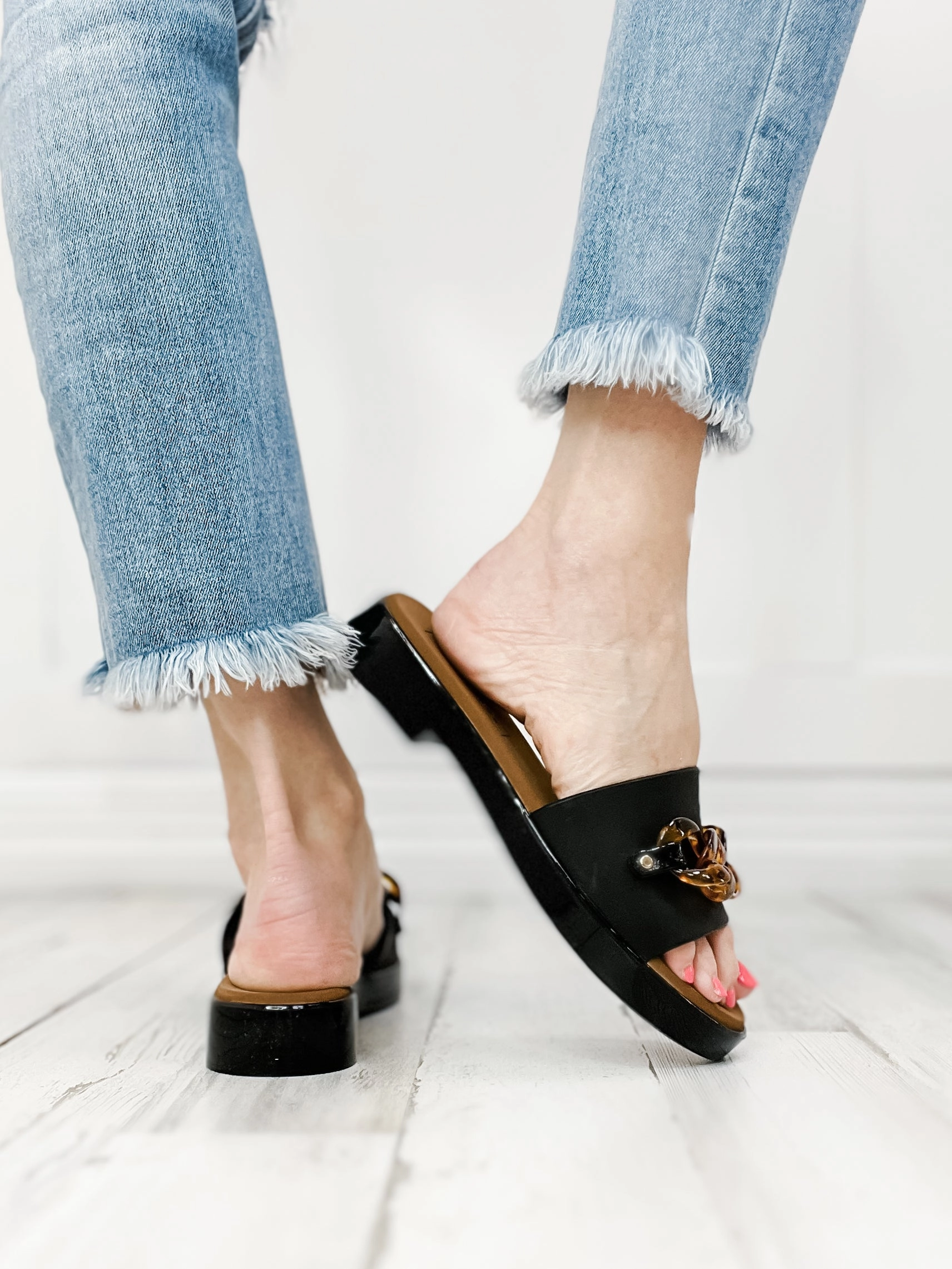 Yellowbox Aulani Jelly Slide Sandal in Black